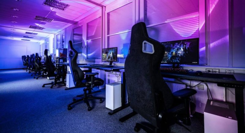 Factors that boosted League of Legends’ demand in the eSports industry